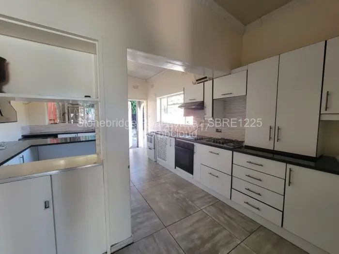 4 Bedroom House for Sale in Burnside, Bulawayo