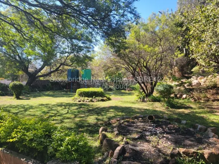 4 Bedroom House for Sale in Burnside, Bulawayo