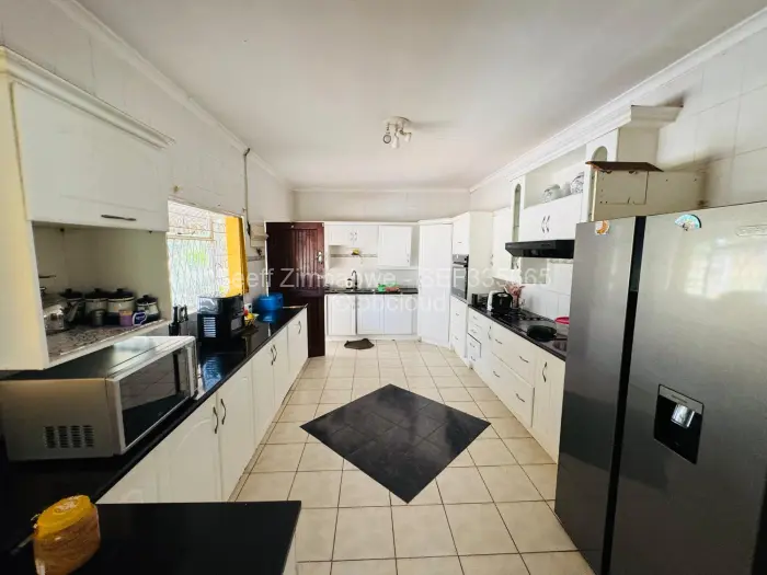 7 Bedroom House for Sale in Rolf Valley, Harare