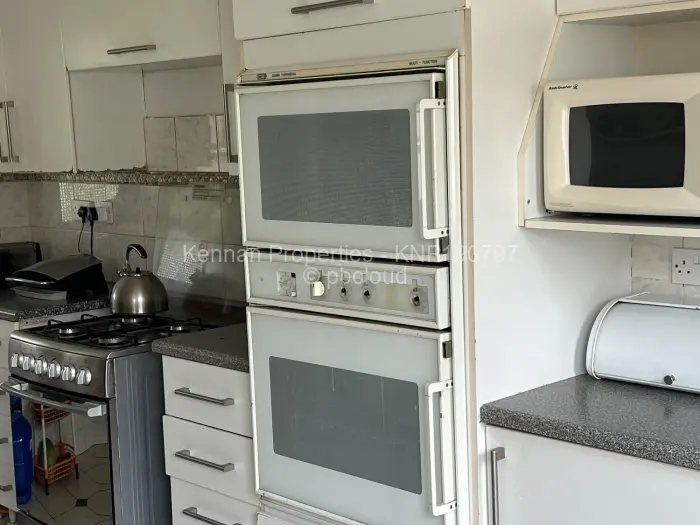 4 Bedroom House to Rent in Borrowdale, Harare