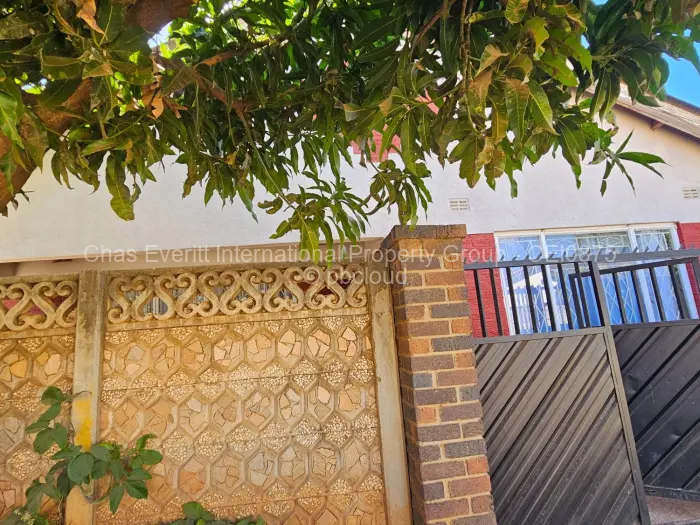 3 Bedroom House for Sale in Kuwadzana, Harare