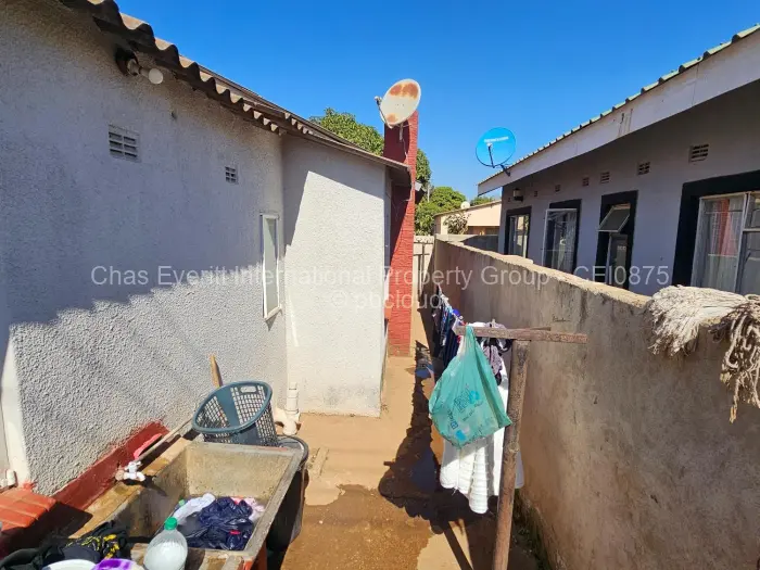 3 Bedroom House for Sale in Kuwadzana, Harare