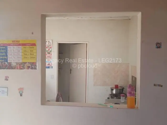 4 Bedroom House for Sale in Chitungwiza, Chitungwiza