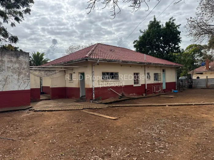 3 Bedroom House for Sale in Famona, Bulawayo