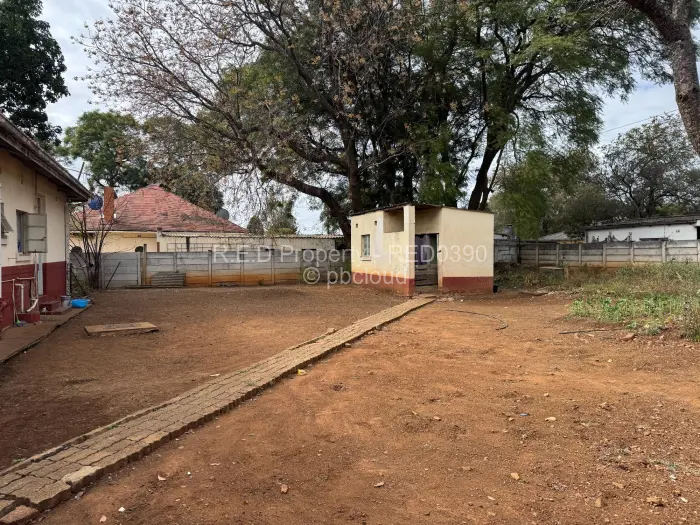 3 Bedroom House for Sale in Famona, Bulawayo