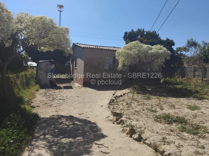3 Bedroom House for Sale in Lobengula, Bulawayo