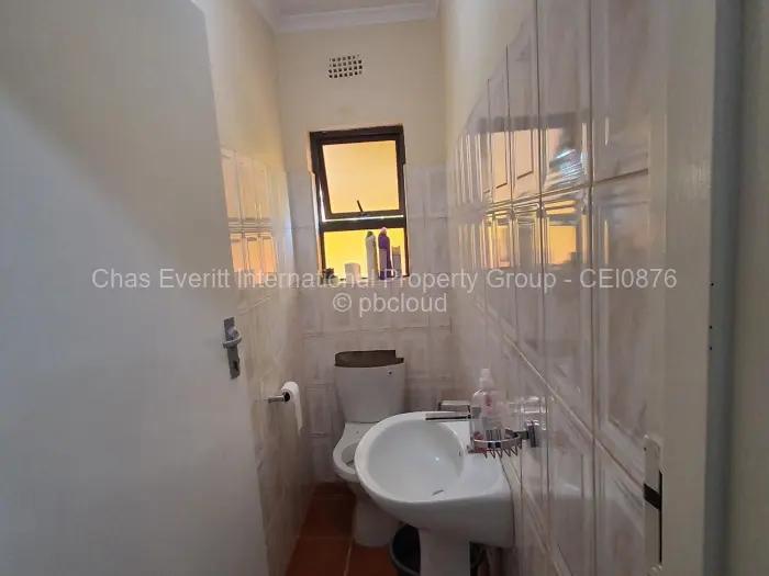 3 Bedroom Cottage/Garden Flat to Rent in Borrowdale