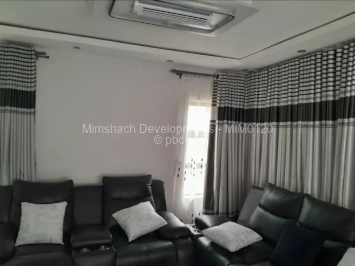 Townhouse/Cluster for Sale in Aspindale Park, Harare