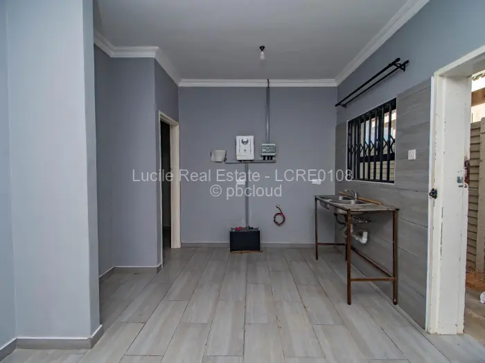 2 Bedroom House to Rent in Adelaide Park, Harare