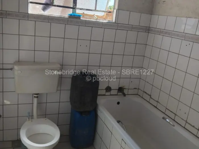 3 Bedroom House for Sale in Lobengula, Bulawayo