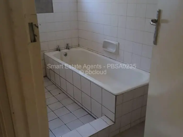 2 Bedroom House to Rent in Westlea Mutare, Mutare