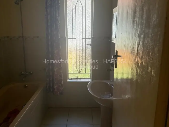2 Bedroom Cottage/Garden Flat to Rent in Greystone Park, Harare