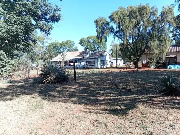 Residential Stand for Sale in Banket, Banket