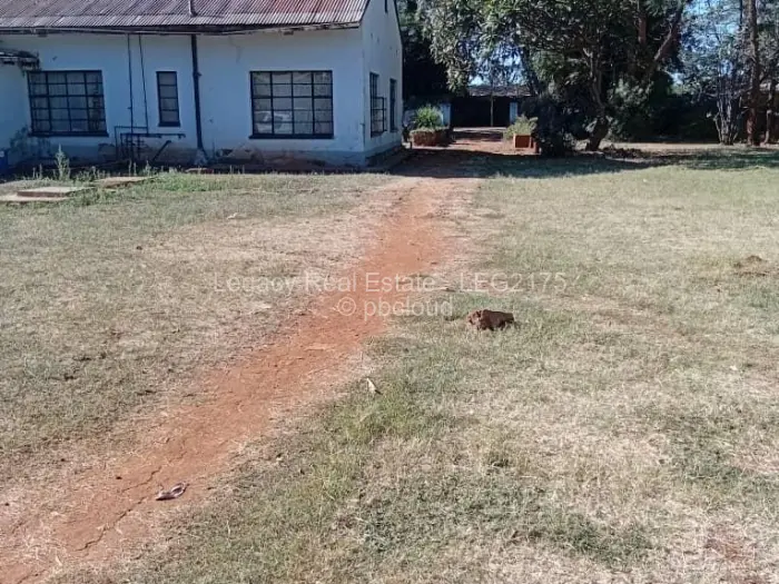 Residential Stand for Sale in Banket, Banket