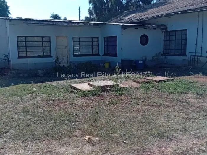 Residential Stand for Sale in Banket, Banket