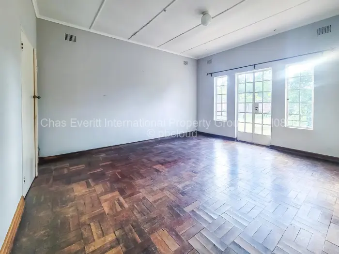 4 Bedroom House for Sale in Borrowdale, Harare