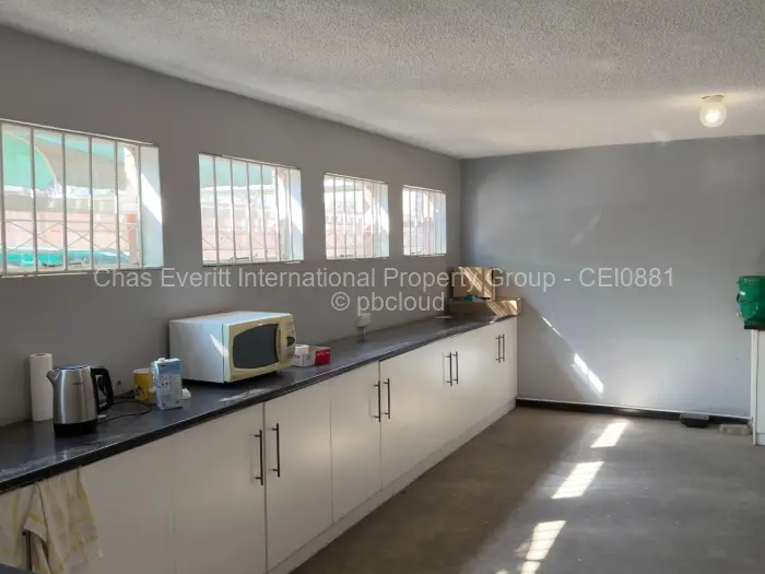 Warehouse/Industrial to Rent in Graniteside, Harare