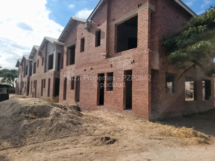 Townhouse/Cluster for Sale in Athlone, Harare
