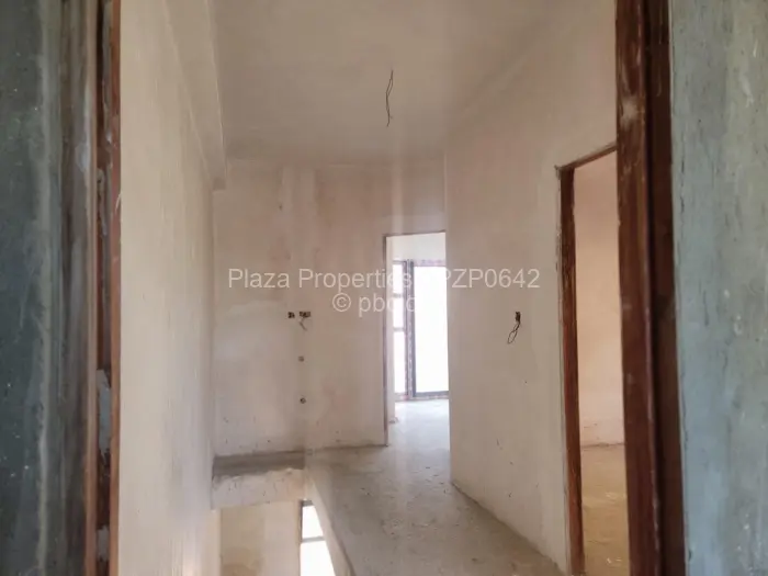 Townhouse/Cluster for Sale in Athlone, Harare