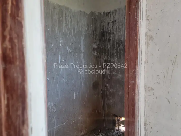 Townhouse/Cluster for Sale in Athlone, Harare