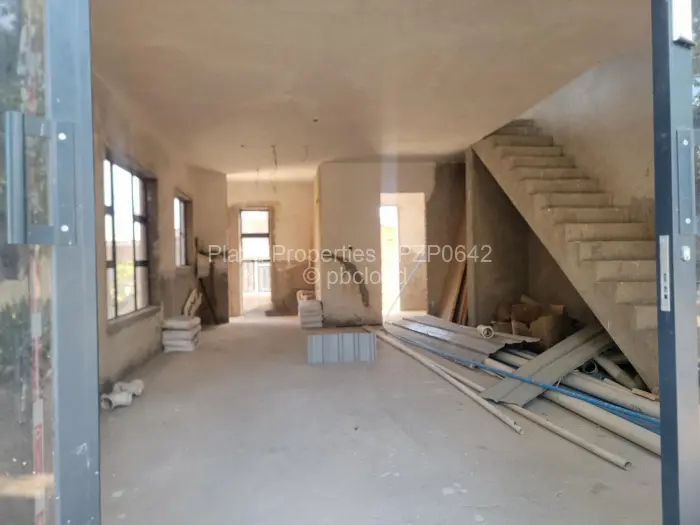 Townhouse/Cluster for Sale in Athlone, Harare