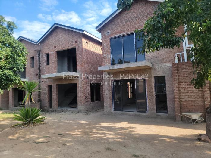 Townhouse/Cluster for Sale in Athlone, Harare