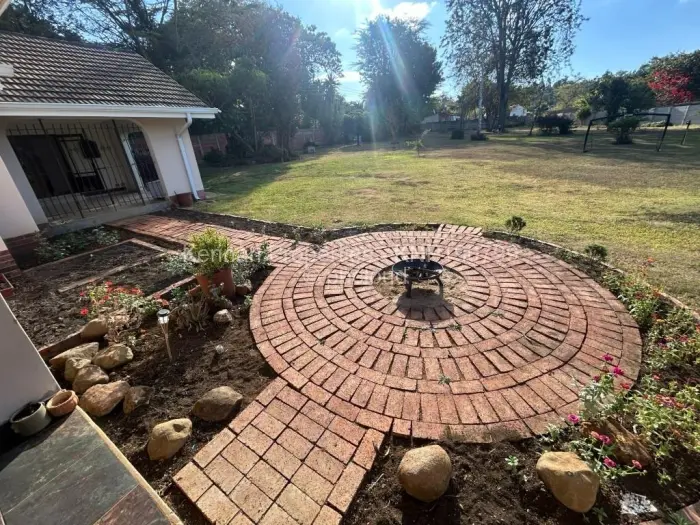 4 Bedroom House to Rent in Highlands, Harare