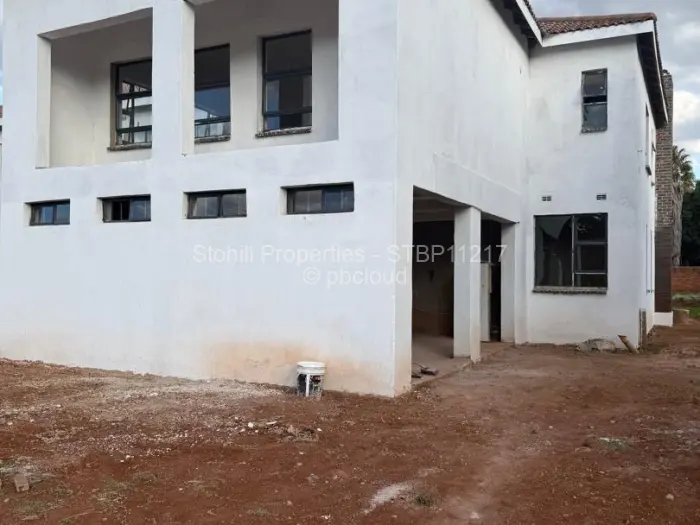 7 Bedroom House for Sale in Borrowdale West, Harare