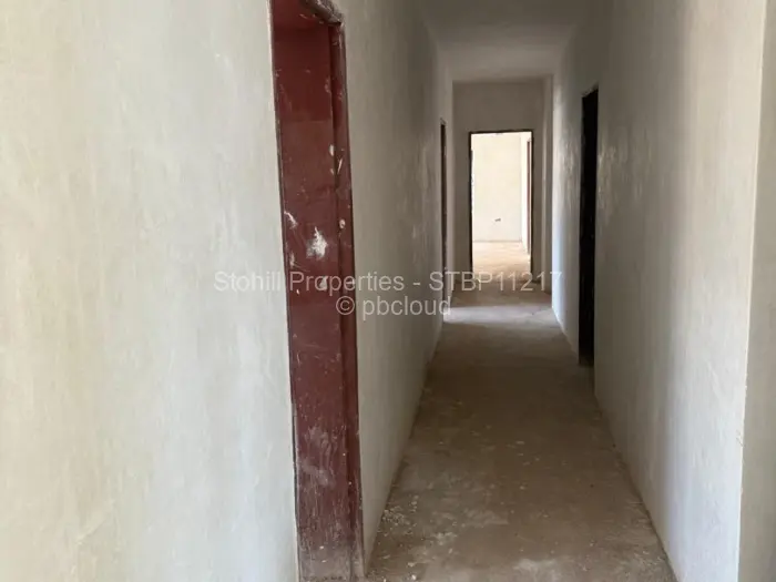 7 Bedroom House for Sale in Borrowdale West, Harare