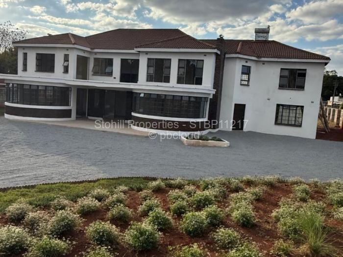 7 Bedroom House for Sale in Borrowdale West, Harare