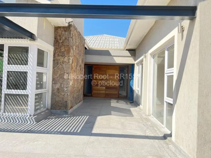 5 Bedroom House for Sale in Borrowdale Brooke, Harare