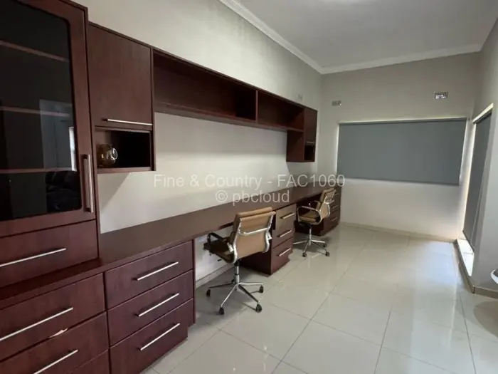 6 Bedroom House to Rent in Borrowdale, Harare