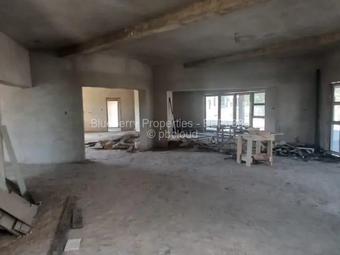 6 Bedroom House for Sale in Arlington, Harare