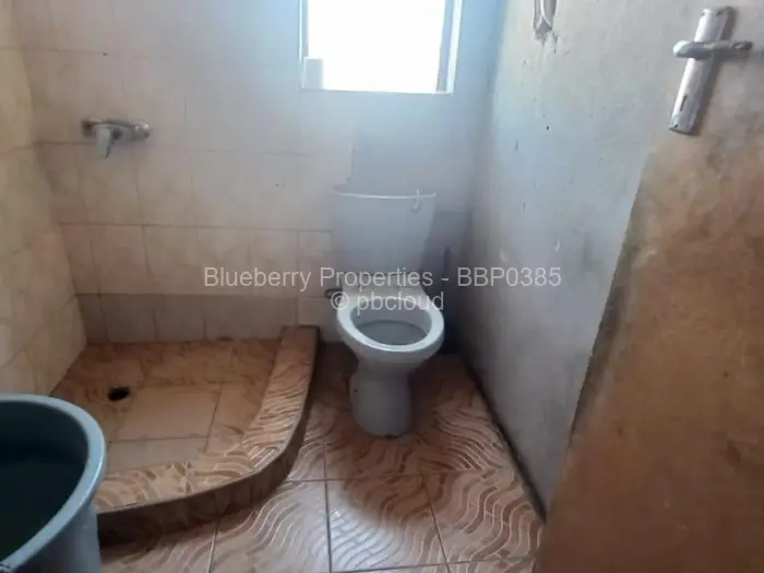 6 Bedroom House for Sale in Arlington, Harare