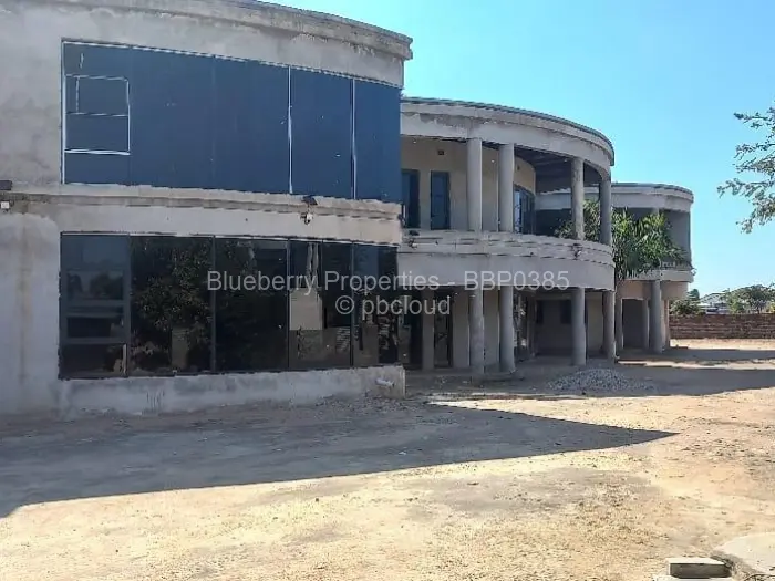 6 Bedroom House for Sale in Arlington, Harare