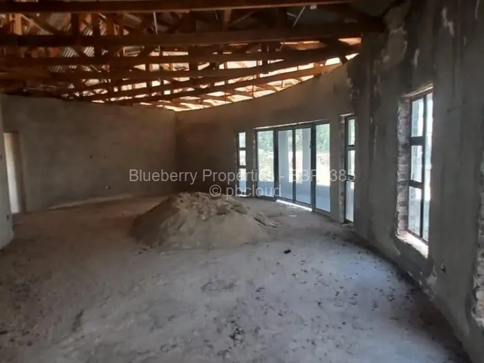 6 Bedroom House for Sale in Arlington, Harare