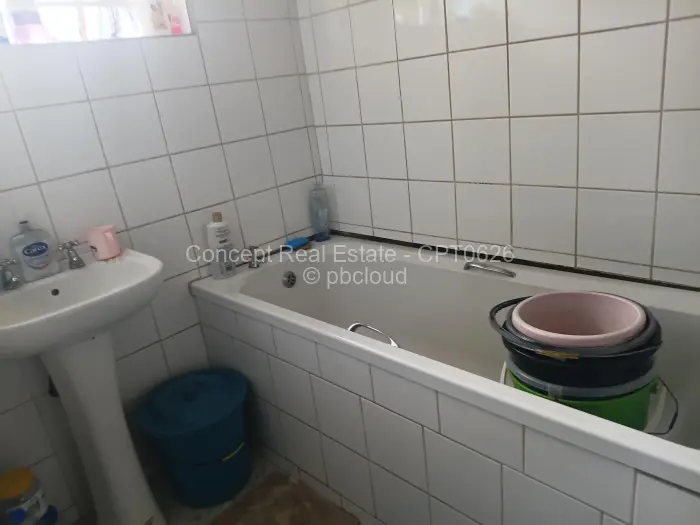 4 Bedroom House for Sale in Mainway Meadows, Harare