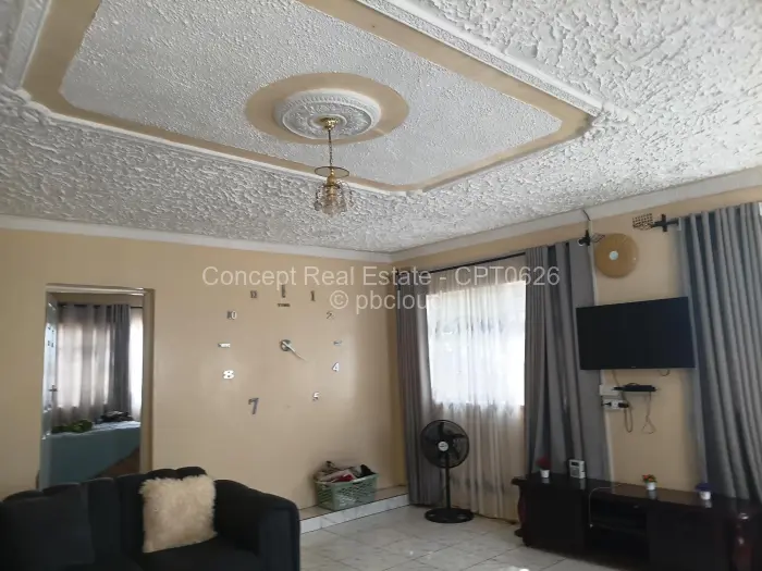 4 Bedroom House for Sale in Mainway Meadows, Harare