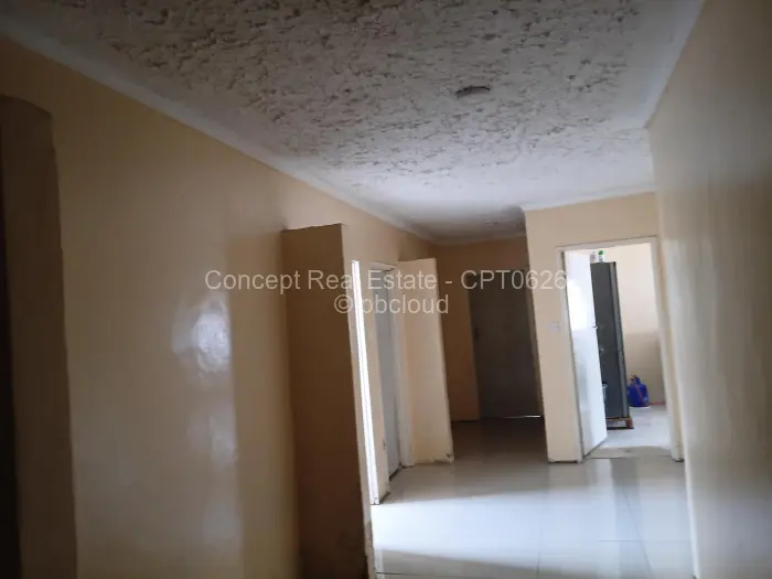 4 Bedroom House for Sale in Mainway Meadows, Harare