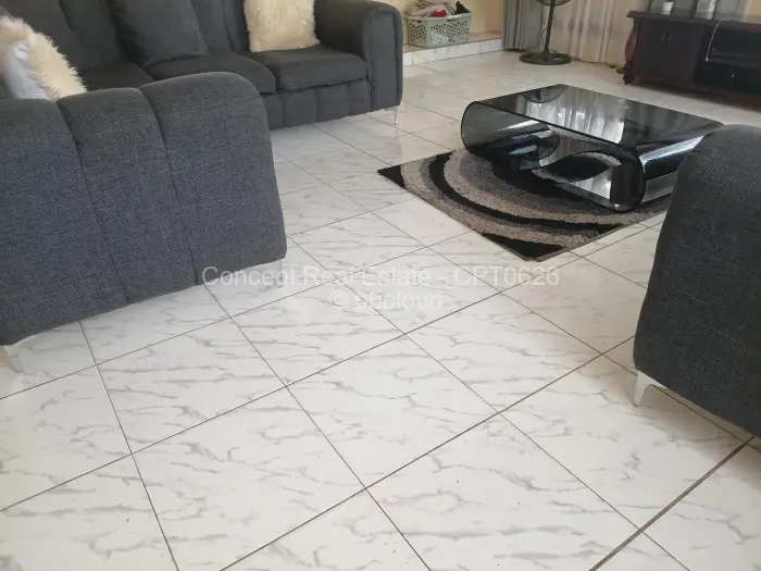 4 Bedroom House for Sale in Mainway Meadows, Harare