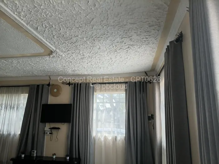 4 Bedroom House for Sale in Mainway Meadows, Harare