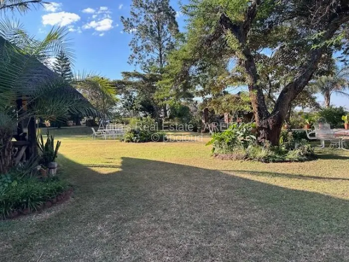 5 Bedroom House for Sale in Douglasdale, Bulawayo
