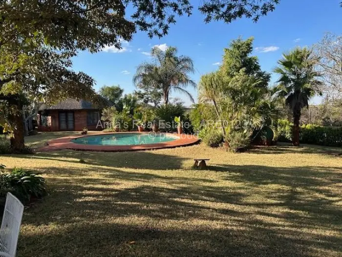 5 Bedroom House for Sale in Douglasdale, Bulawayo