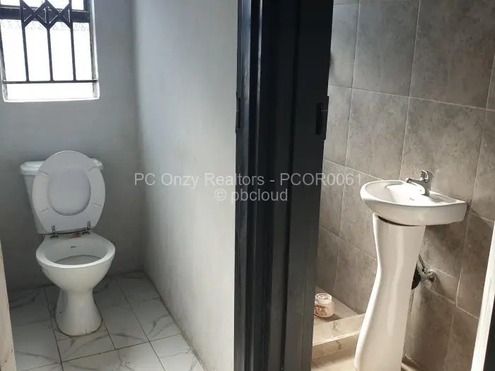 3 Bedroom House to Rent in Chitungwiza, Chitungwiza