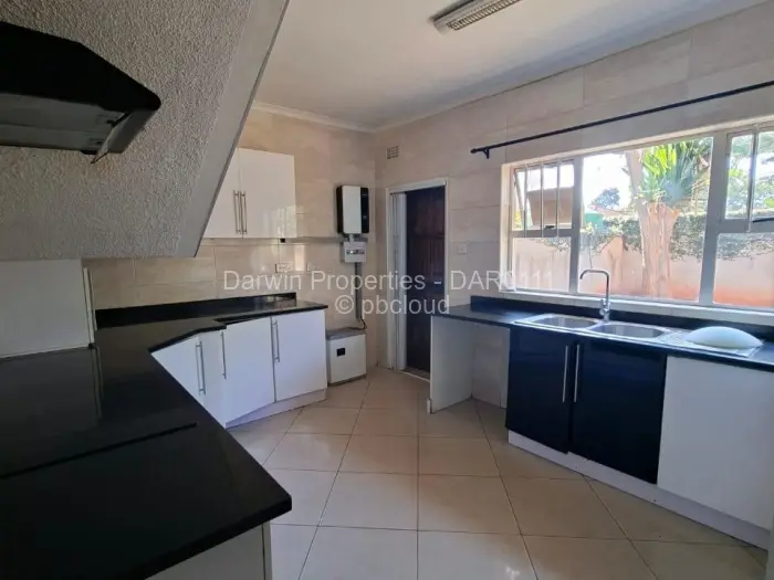 Townhouse/Cluster to Rent in Greendale, Harare