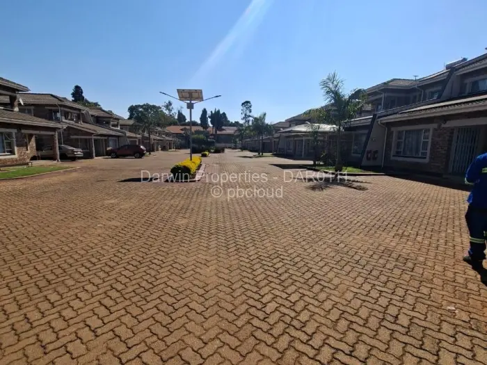 Townhouse/Cluster to Rent in Greendale, Harare