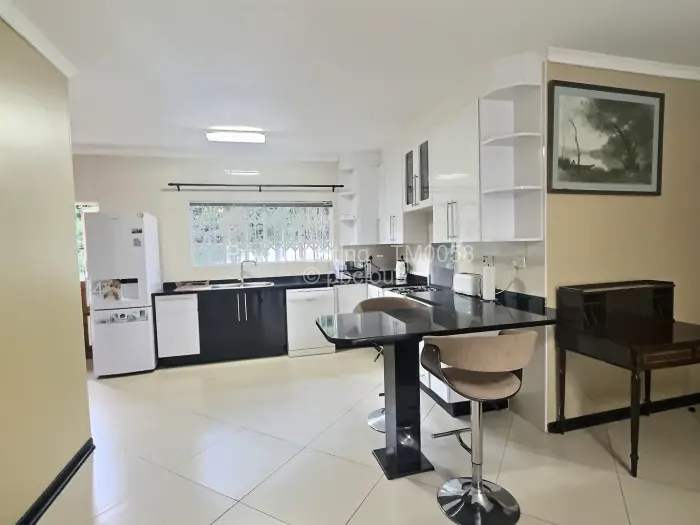 Flat/Apartment to Rent in Highlands, Harare