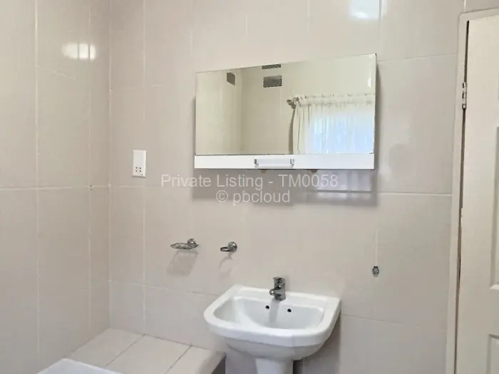Flat/Apartment to Rent in Highlands, Harare