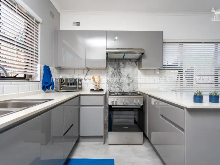 2 Bedroom Cottage/Garden Flat to Rent in Alexandra Park