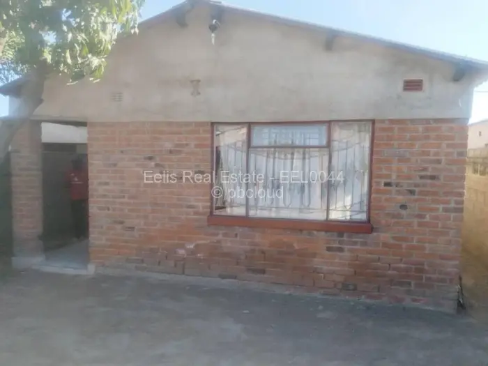 3 Bedroom House for Sale in Cowdray Park, Bulawayo